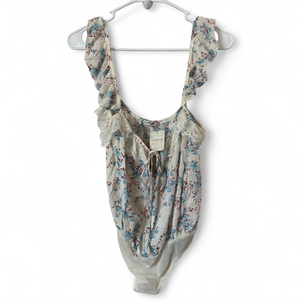 Intimately Free People Bodysuit Size XS Ivory Take It Away Floral Lace Thong NWT